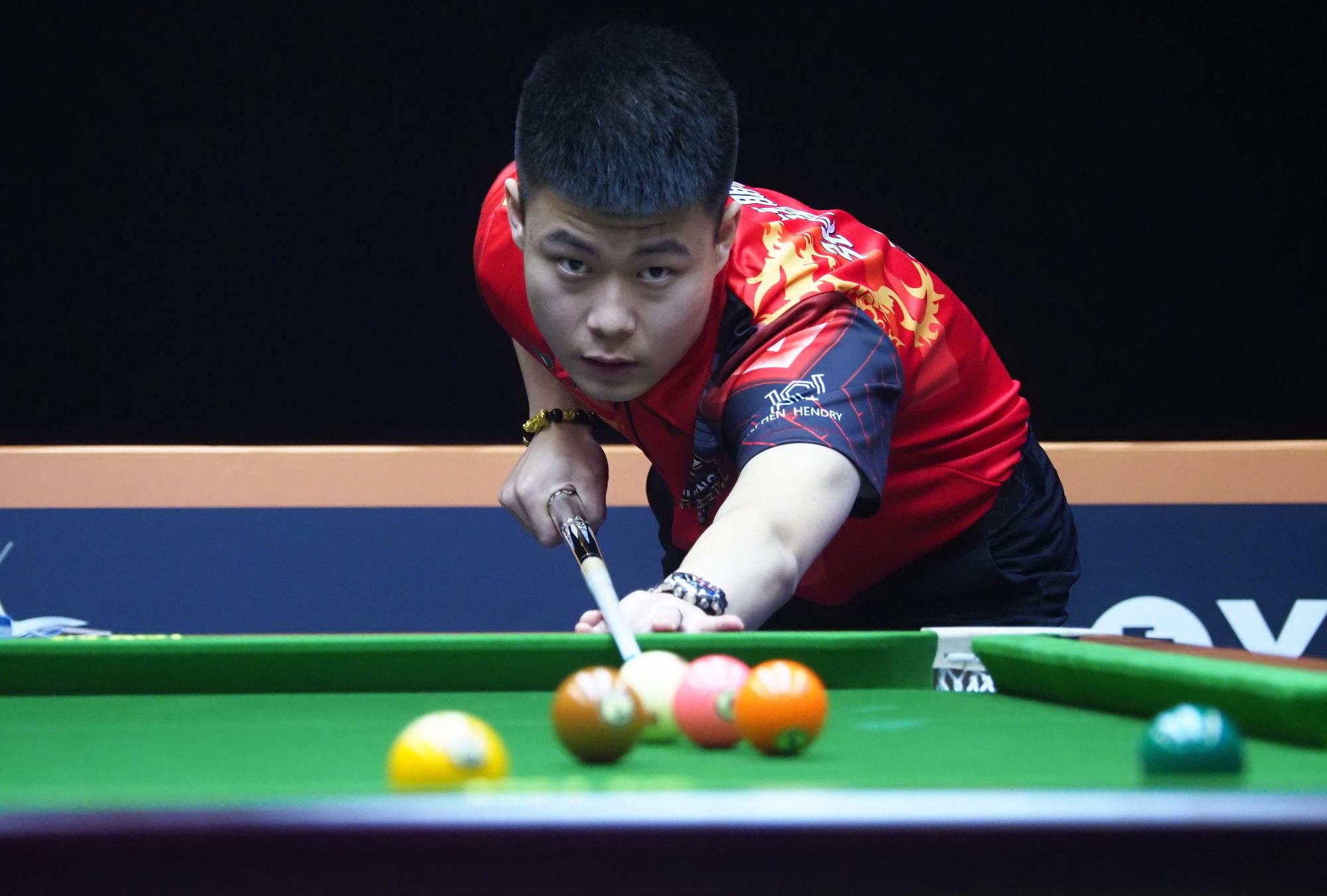 间取得平衡 间取得平衡