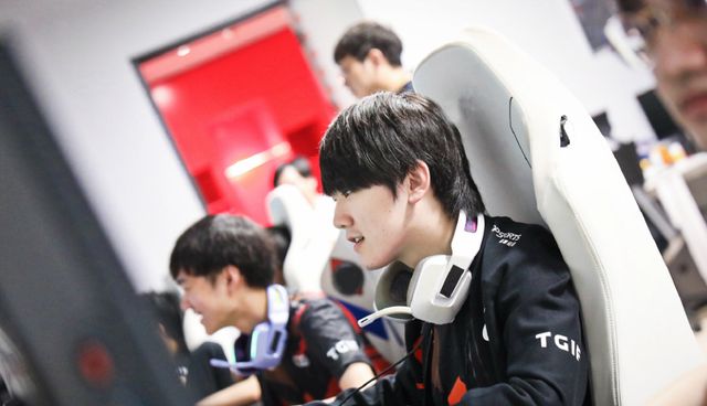 格森之间的 格森之间的