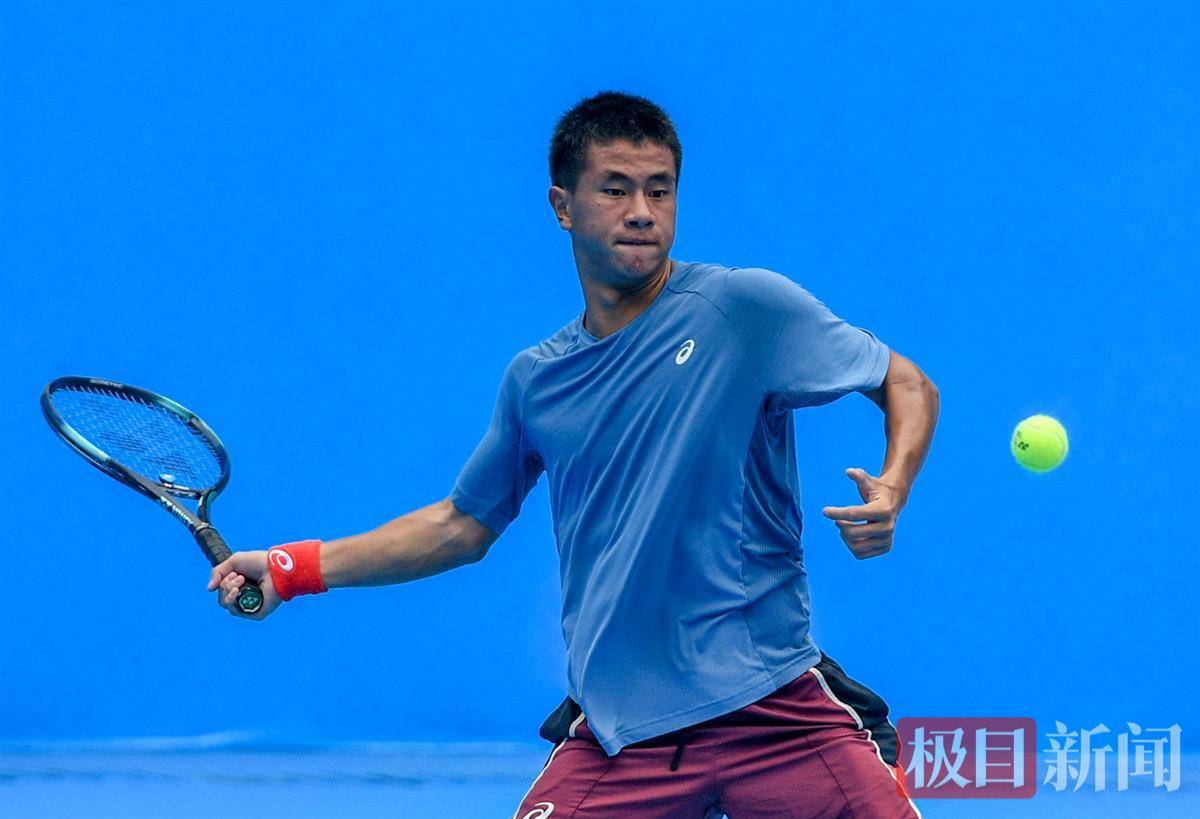 限于场上的 限于场上的