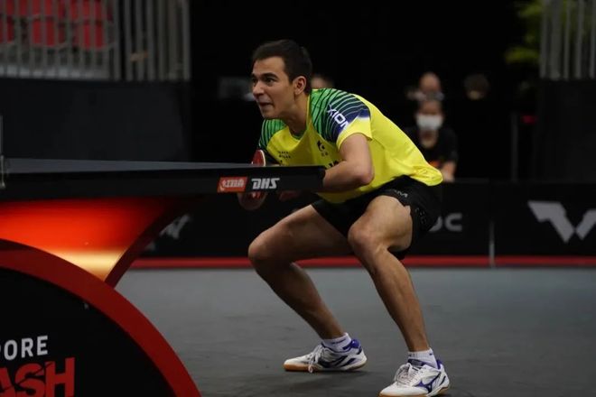 他坚持不懈 他坚持不懈