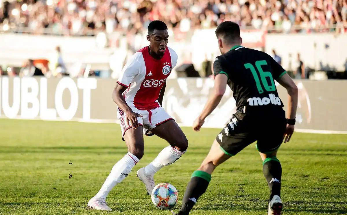 赛中以微弱 赛中以微弱