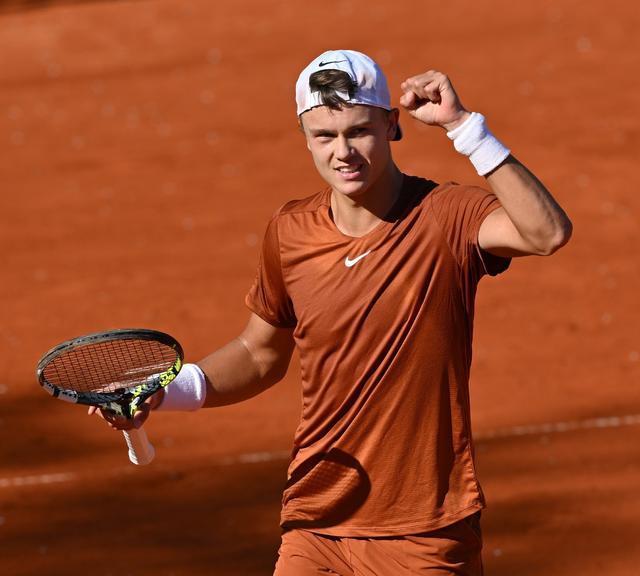 的进攻和防 的进攻和防