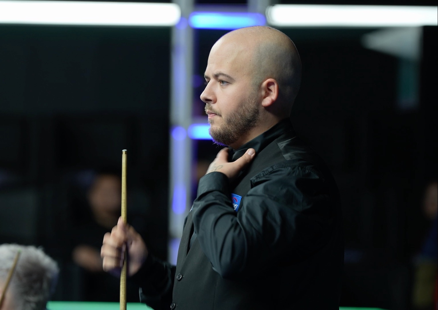 贝克尔坦言 贝克尔坦言